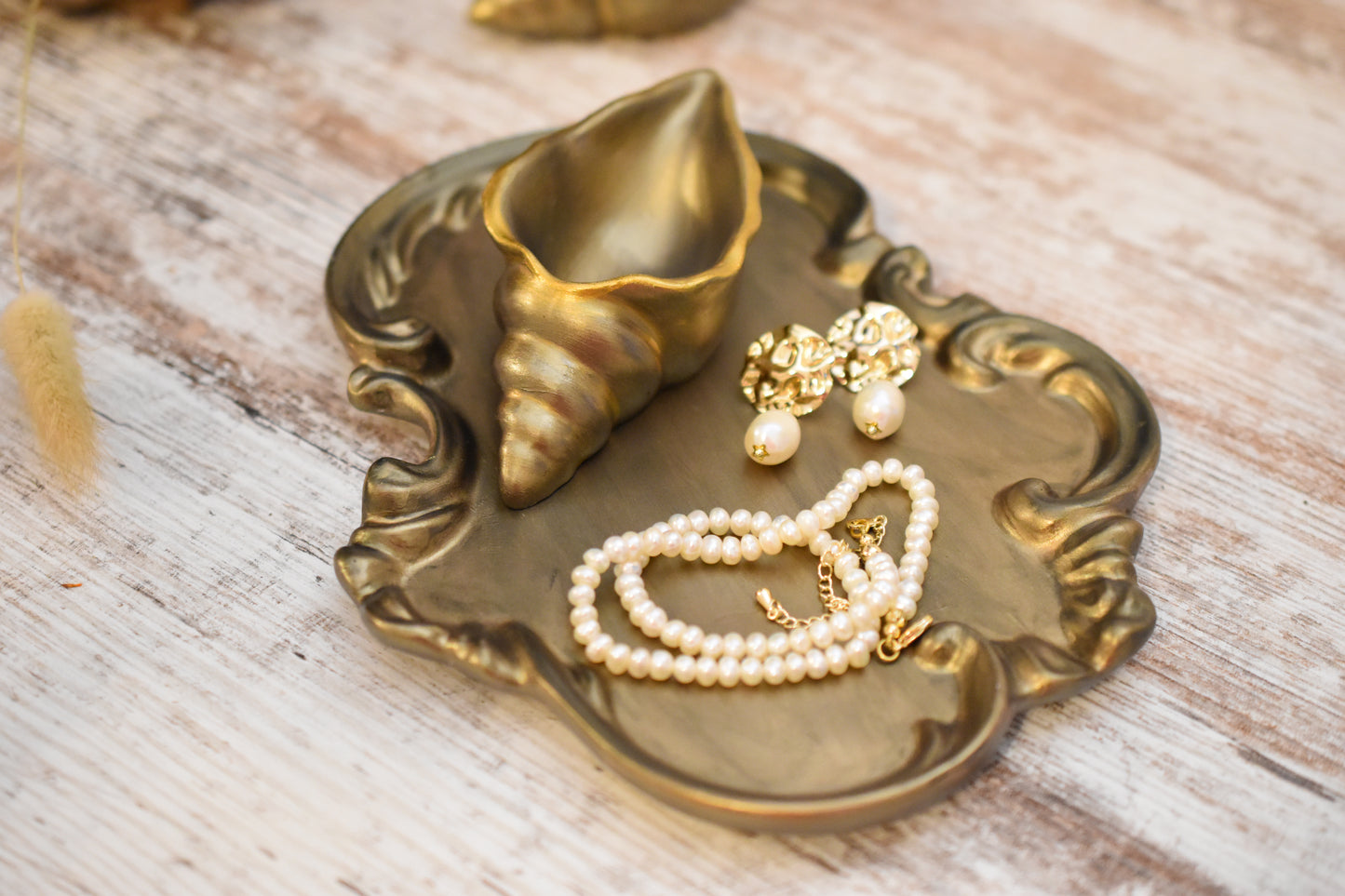 Plateau baroque bronze vieilli maison Byrsa