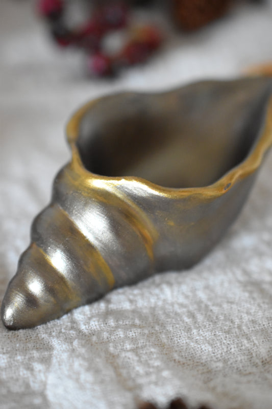 Coquillage Nuur bronze doré | Maison Byrsa